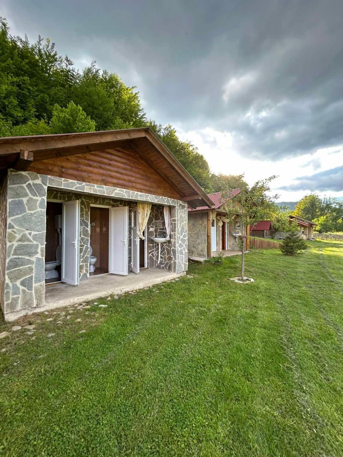 Camp &Apartmens Scepanovic 모이코바츠 외부 사진